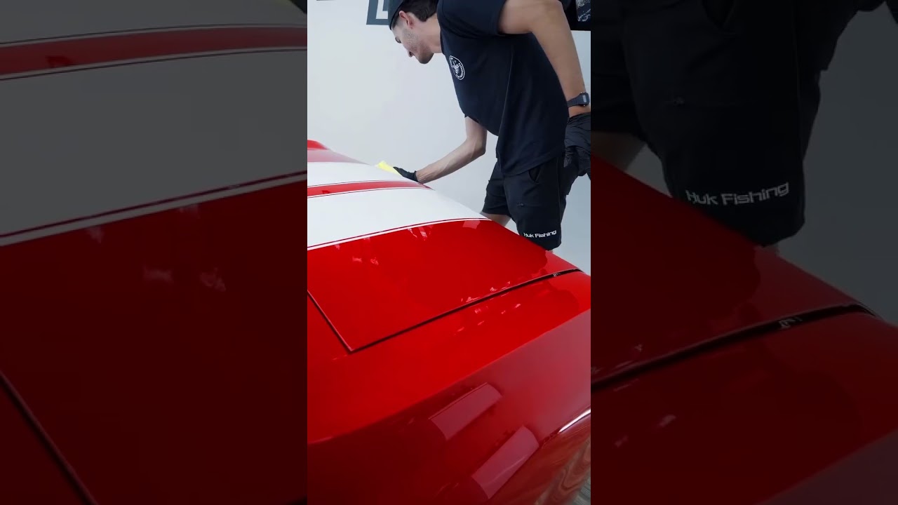 Straight to action 🏁🔪🏆On this beautiful Chevelle, under hexagon lights, we performed a light polish