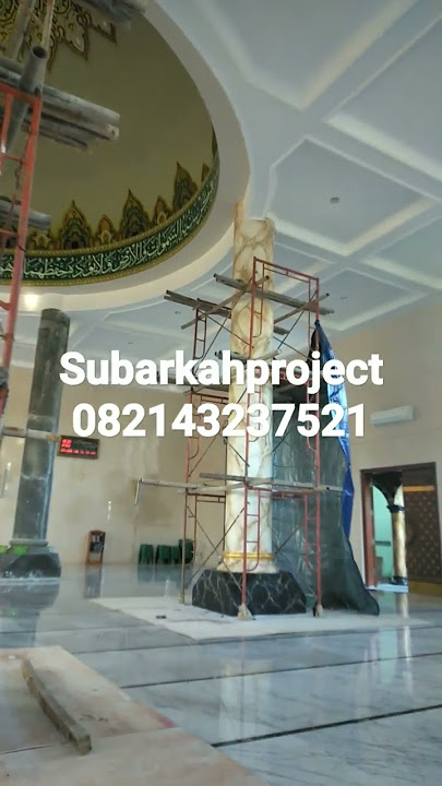 proses pengecatan motif marmer.Masjid Soebardi Al huda Jogjakarta