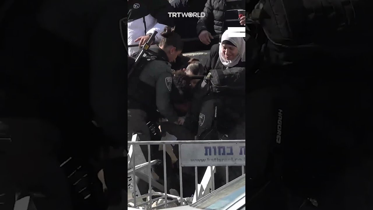 Israeli Police Brutally Assault A Palestinian Young Man While Detaining Him