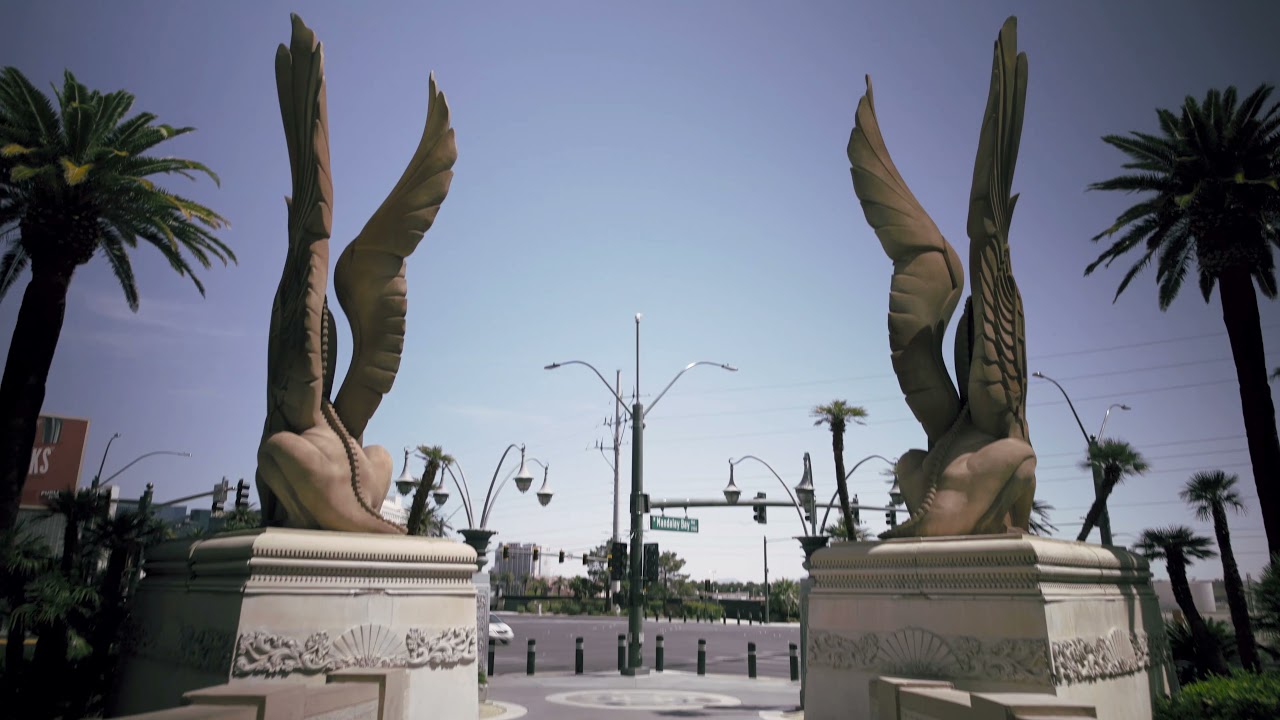 Las Vegas Strip-Mandalay Bay day and night with nice music - PART 1.