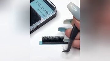 VAVALASH Self Fanning Lashes