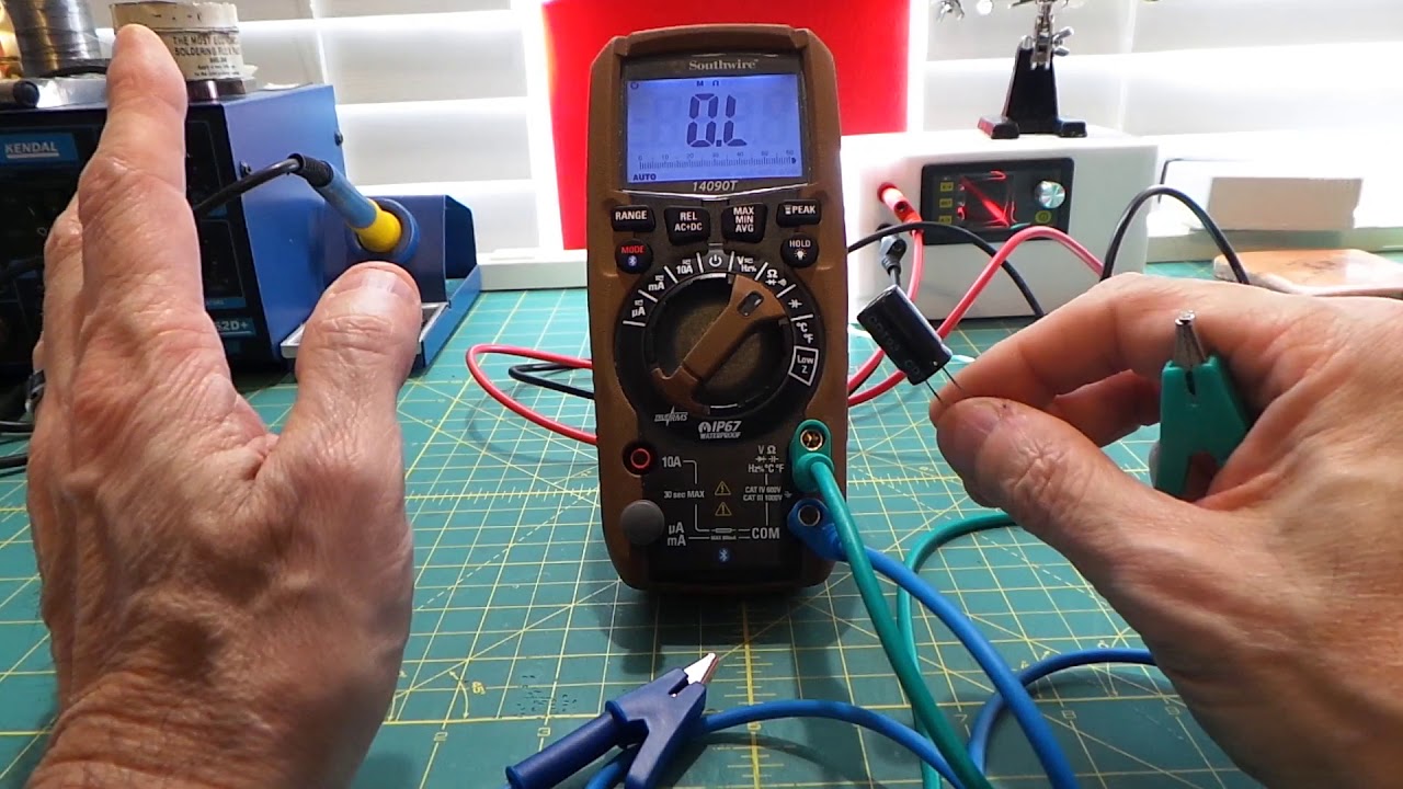 Southwire 14090T Multi-Meter W/Bluetooth - YouTube