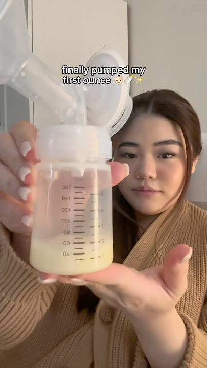 Trusting my body and not giving up 💪 #breastfeeding #firstweek #newmom #newborn #liquidgold