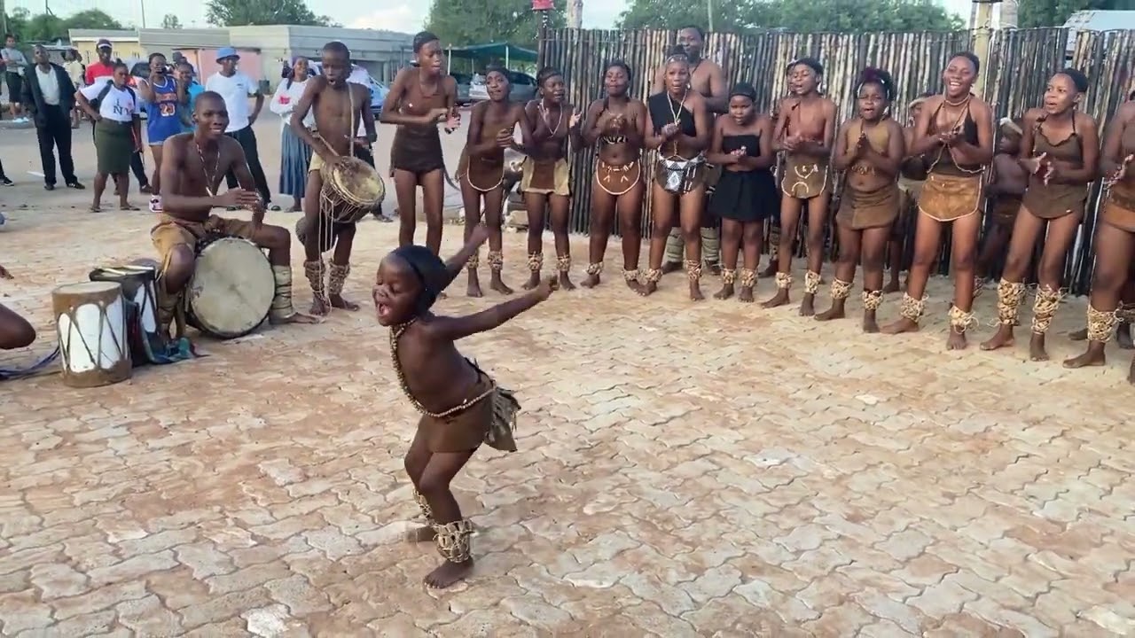 Mafitlhakgosi - Live Traditional Dance compilation