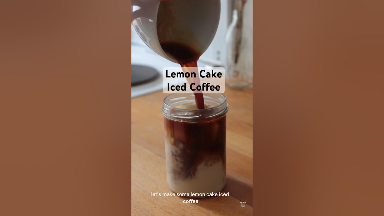 How to Make an Iced Latte at Home (Recipe + VIDEO!) - Smells Like Home