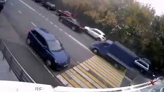 Нелепые аварии на дорогах Смешные аварии на дорогах Приколы видео аварии