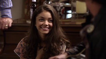 Modern Family 1x04 - Dylan sings 