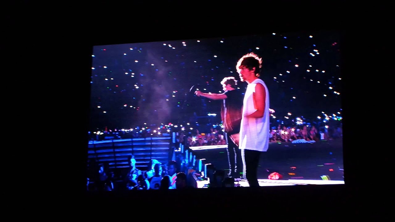 One Direction Live in Dubai | Story of My Life