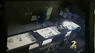 WSB_Stone Mountain Pawn Shop Robbed