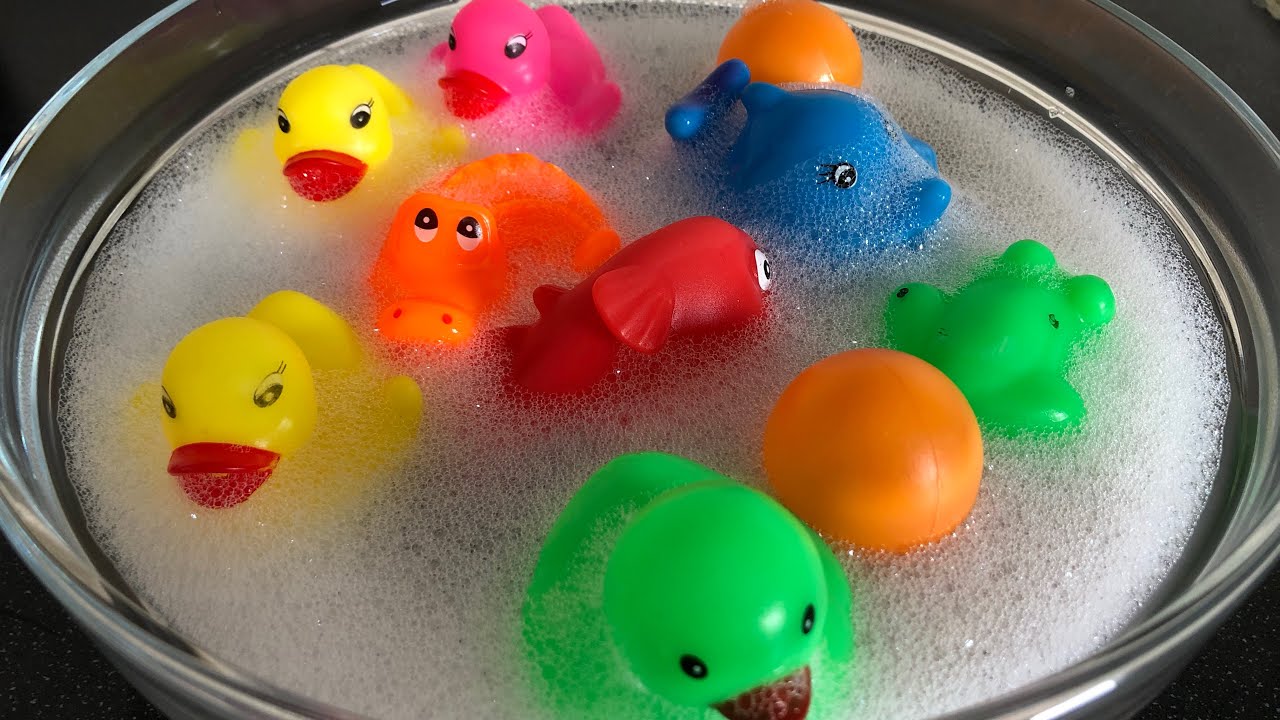 Sea Animals toys in Water. YouTube