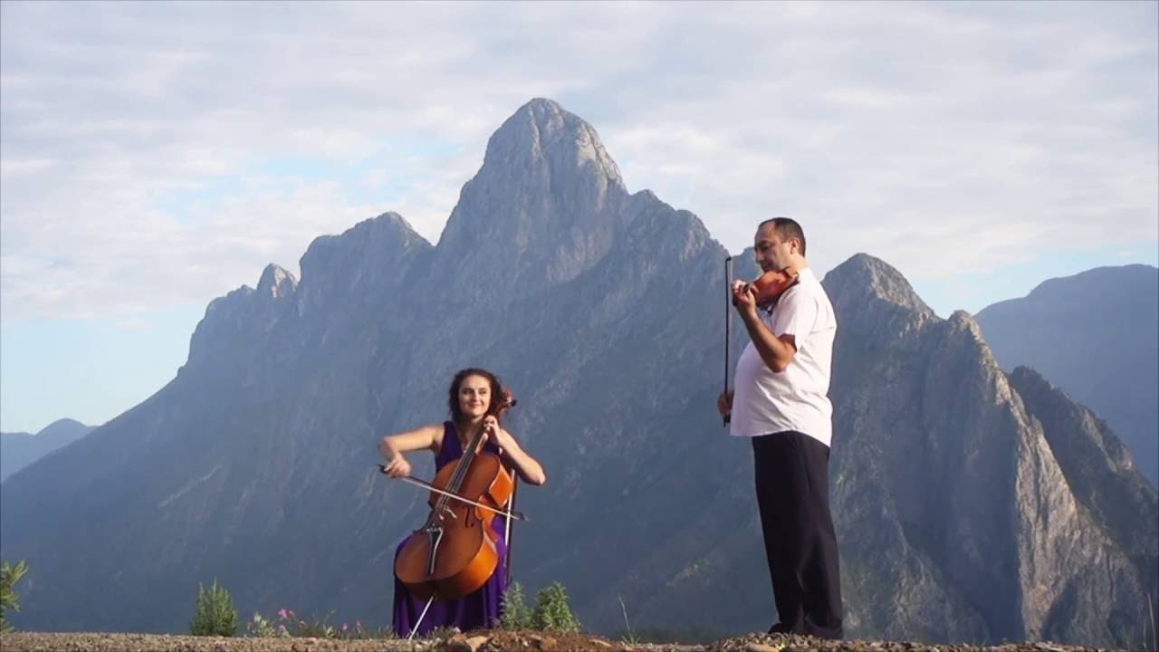 Duo Tadeo - Más allá del sol