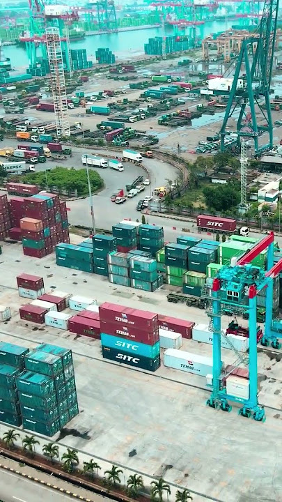 Sisi Indah Pelabuhan Tanjung Priok. #tanjungpriok  #jakartautara #djimavicair2