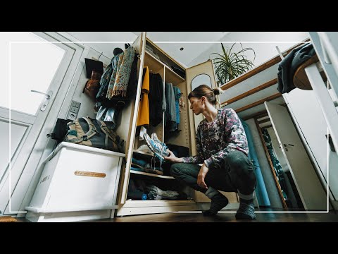 Video: Living Big in einem 30-Quadratmeter-Wohnung - eine kreative Design-Ansatz