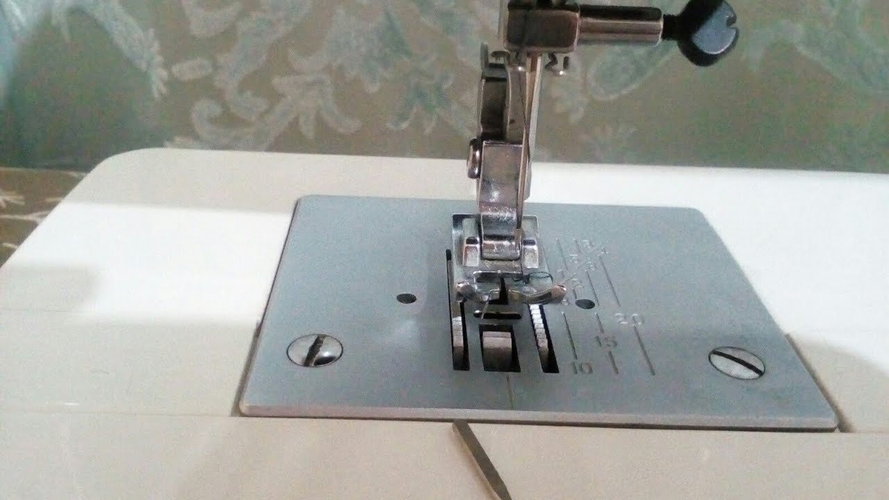 تركيب ابرة ماكنة الخياطة المنزلية طويوطا جينز 21.
