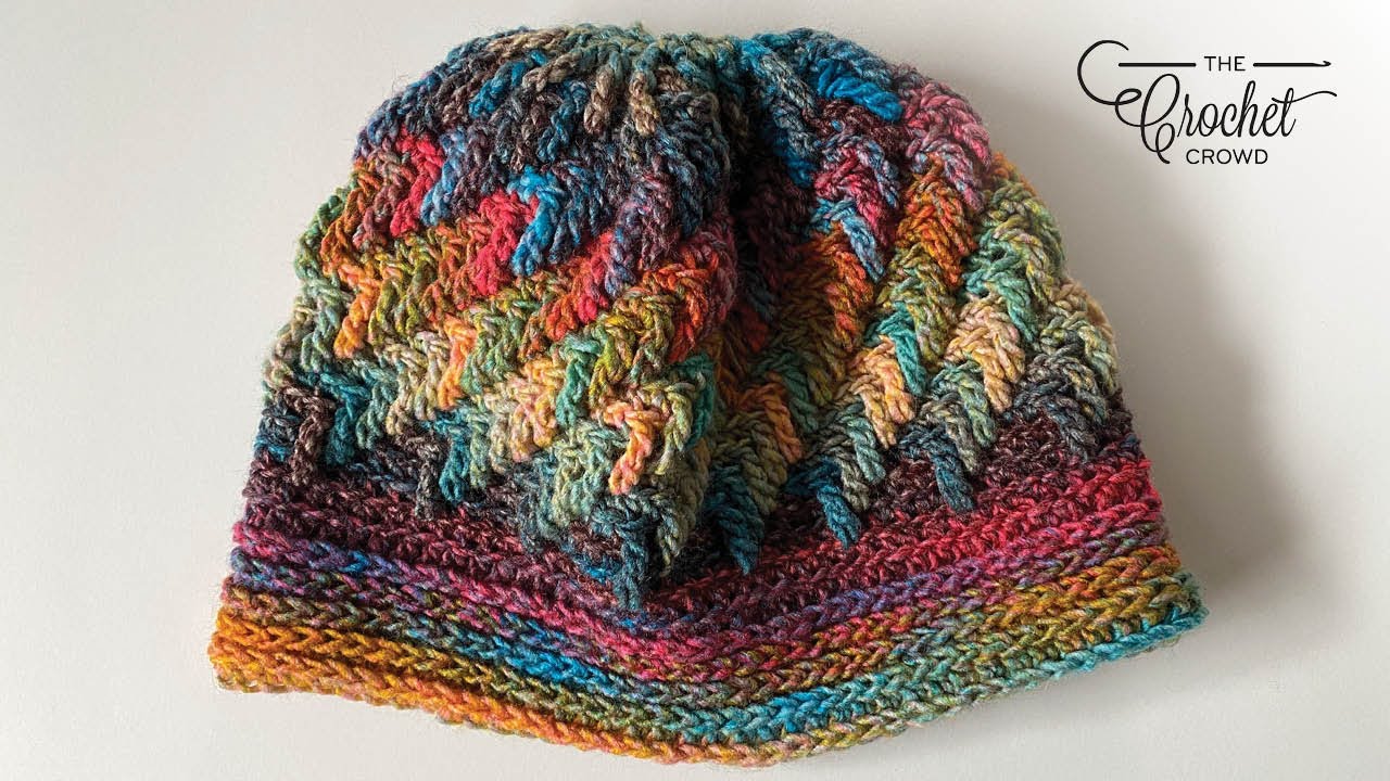 How to Loom Knit an Easy ZigZag Slouchy Beanie Hat (DIY Tutorial