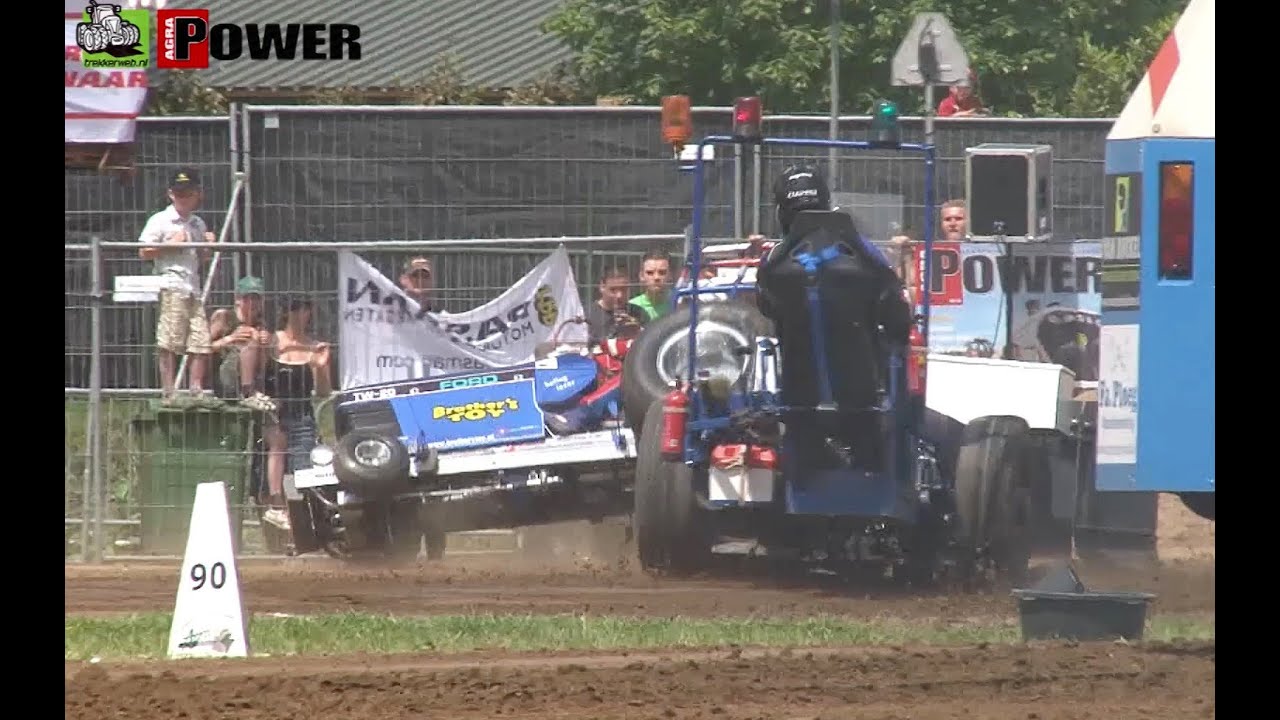 Small tractor flips over Tractorpulling crashes YouTube