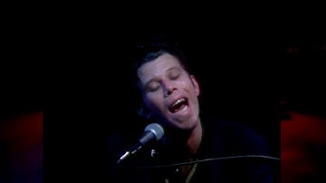 Tom Waits - "Christmas Card From a Hooker in Minneapolis" (Live at Austin City Limits, 1978)