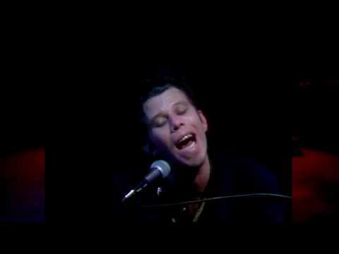 Tom Waits - "Christmas Card From a Hooker in Minneapolis" (Live at Austin City Limits, 1978)
