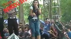 Ratna Antika ~ ADA GAJAH DI BALIK BATU Monata Live in Pekuwon Juwana 20-12-2014  - Durasi: 6:33. 