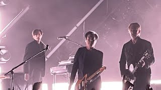 Queens of the Stone Age:- “No One Knows” Live at The Piece Hall, Halifax, UK 20/6/23