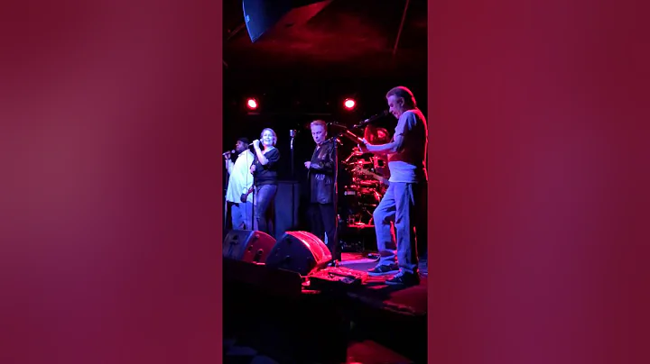 Dr. Mmabo's Combo at Bunker's : " Tell Me Somethin...