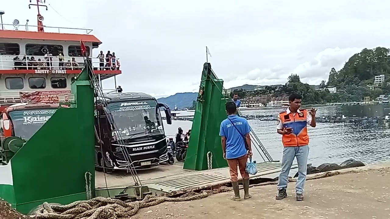Menantikan Dirimuuu, di Ajibata Lake Port Simalungun Aji... Parapat