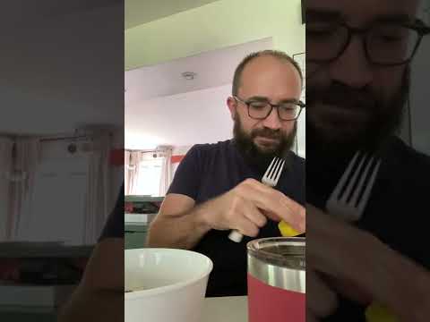 American tries Marmite and Vegemite for the first time.