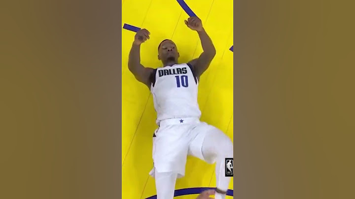 Luka Dončić Laughs As It Takes Dorian Finney-Smith Ten Tries To Get The Rebound 😂