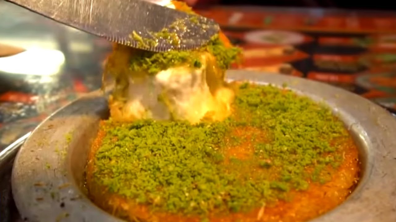 איך הפכה הכנאפה לקינוח הכי טרנדי אצל היהודים?