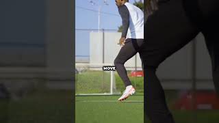 Mbappé be killin wit just 1 simple move...