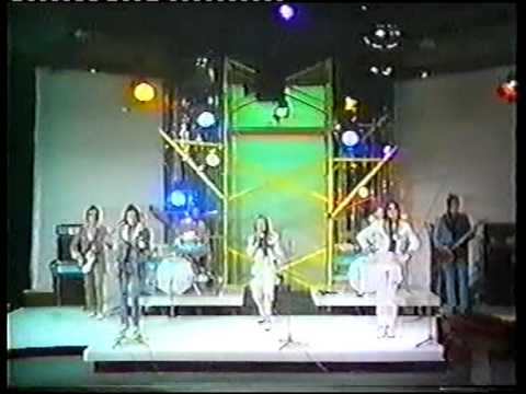 Showaddywaddy - Three Stars / Rave On on Granada TV's "45" with Kid Jensen, 1974