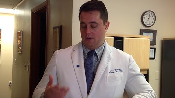 Squeezing Your Mouse All Day & Typing? Loosen The Fingers With This Stretch You Can Do At Your Desk