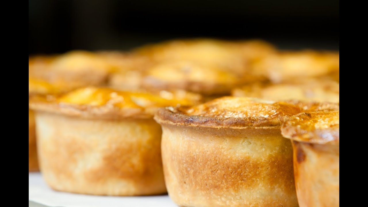 Where to try a British pie in Edinburgh? YouTube