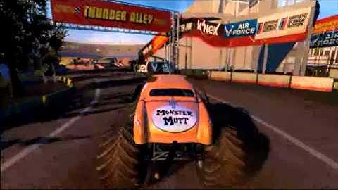 Monster Jam- Monster Jam: Path of Destruction - Grave Digger Monster Truck Commercial Spot