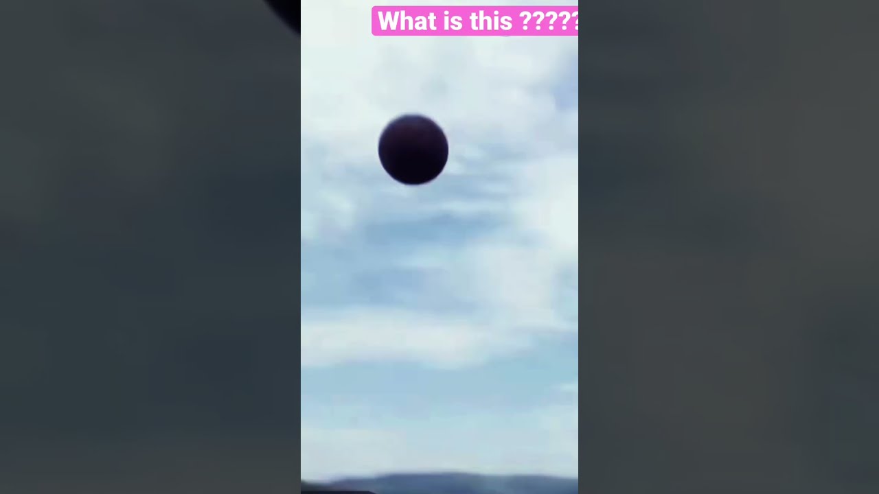 UFO CHASED BY FIGHTER JETS ON CAMERA 
