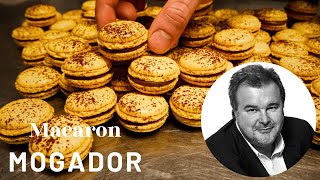 Macaron passion chocolat au lait de Pierre Hermé