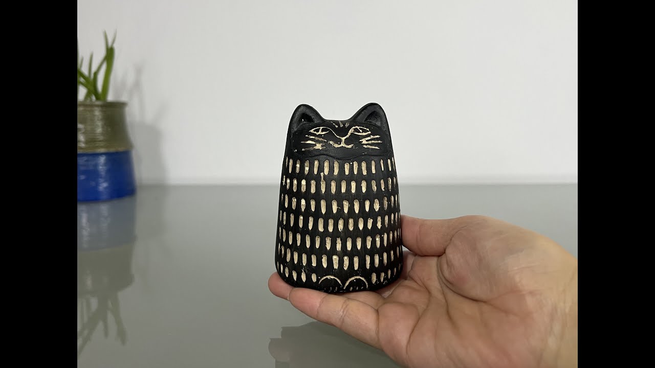 Miljögården Black Cat Figurine
