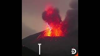 volcanic lightning at sakurajima #volcano, japan | 'dirty thunderstorm' | #shorts #discoverychannel