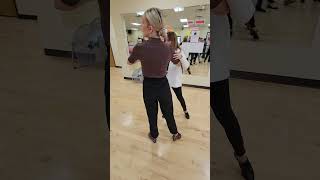 Fox Trot - Grapevine to spot twinkle