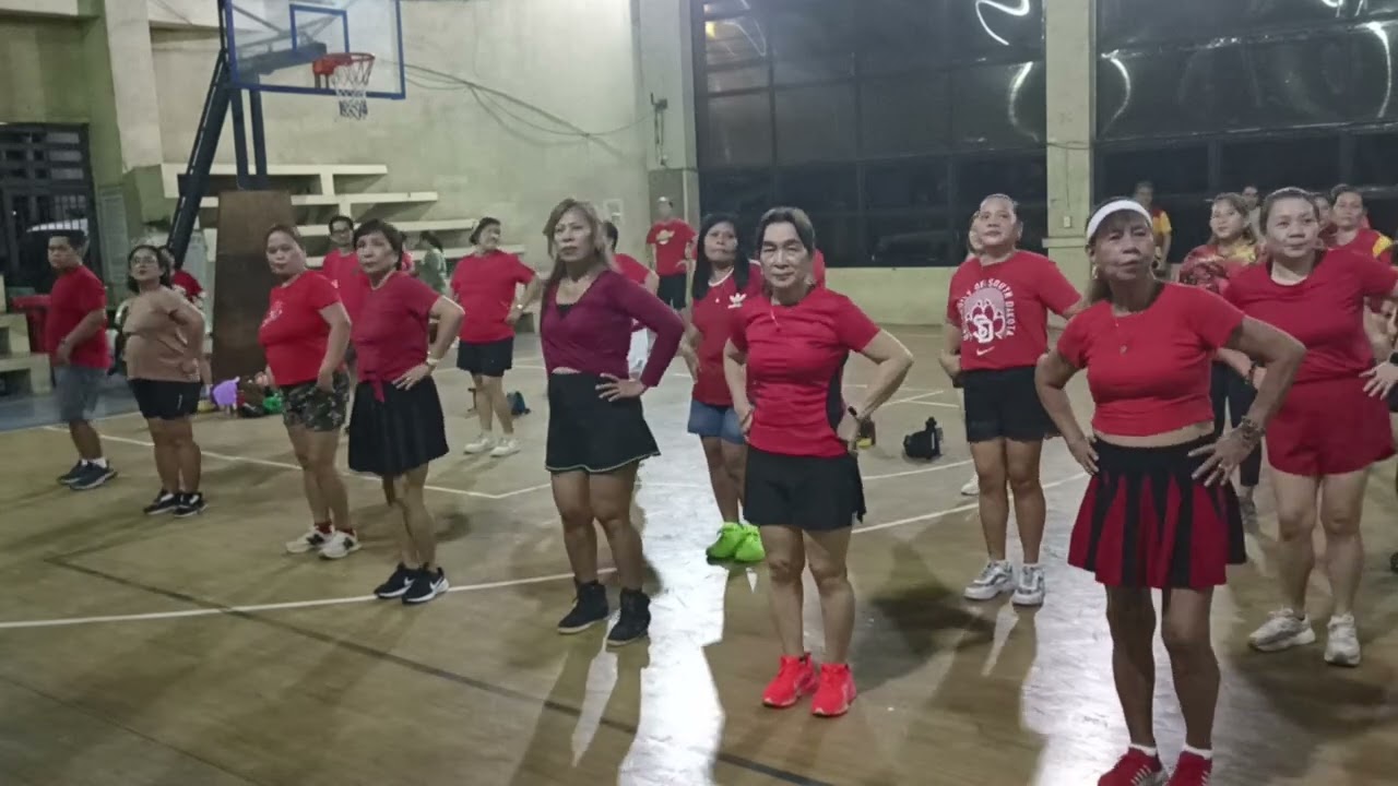 @knlphysicalfitness1425 Monday zumba with ZIN Romer. Music belongs to the rightful owner 