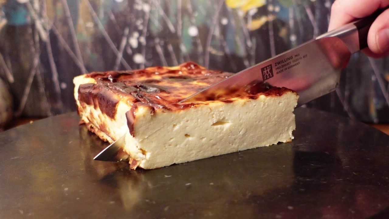 The Creamiest Cheesecake Ever – So Easy!