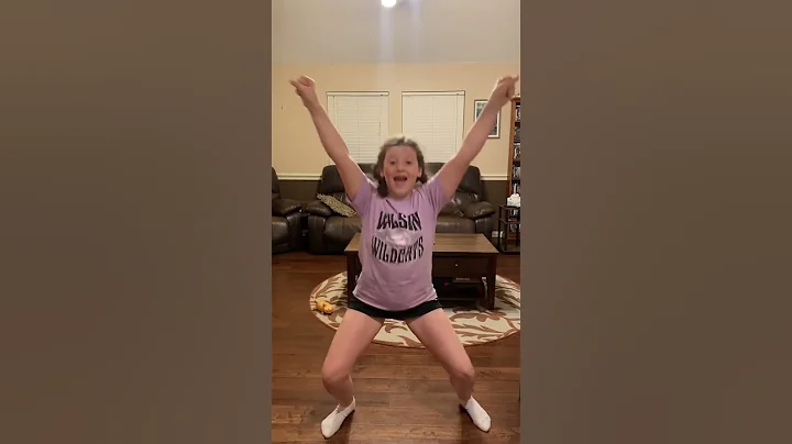CardiMix Dance FRONT VIEW. She does the third part...
