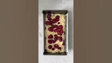 Raspberry Lemon Loaf Cake for this upcoming weekend!!! #raspberrycake #raspberrylemonloaf #cakeloaf