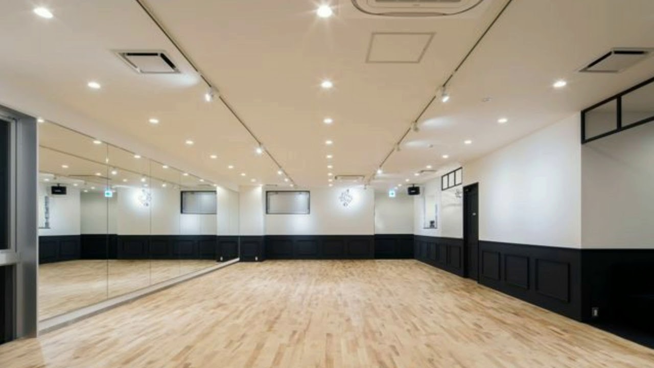 WANNABE but you're in a dance studio