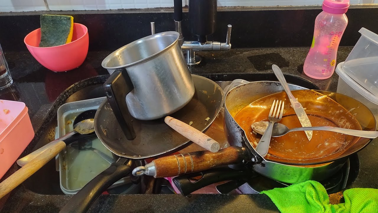 🌙💤 ASMR Para Quem Ama Som de Água! | Lavando louças 🧽#asmr #satisfyingtingles #asmr #cleantok 