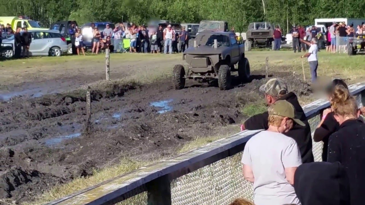 St.Laurent Mud Bogs Manitoba 20150802 #10