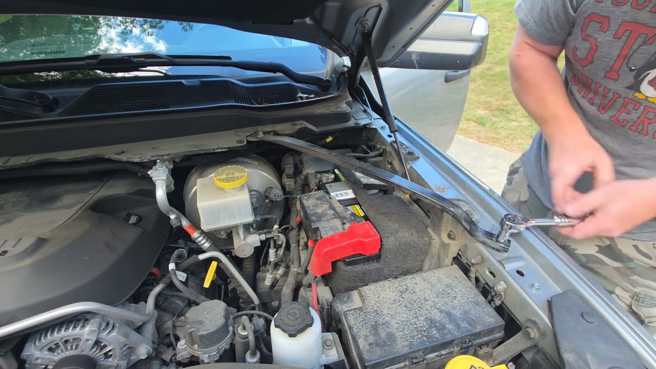 Changing the Battery on a 2021 Dodge RAM 2500 | Battery H7 R94