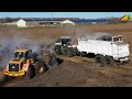 Big Traktor Claas Xerion 5000 &amp; Tebbe Lohnunternehmer CAT diggers &amp; John Deere 8320 Gärreste streuen