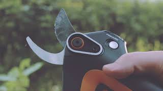 Акумулаторна лозарска ножица Fiskars ePruner™ L, 12 V, ∅ 30 mm