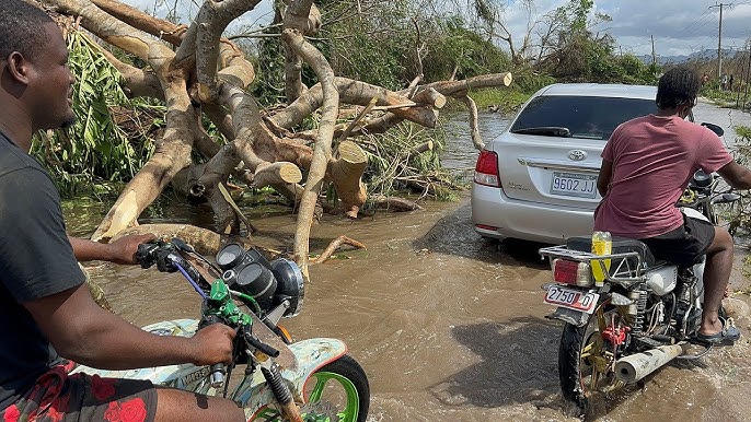 Boss ikkita kotibani sikadi Opa aka ukasini bezovta qilmoqda onlayn porno